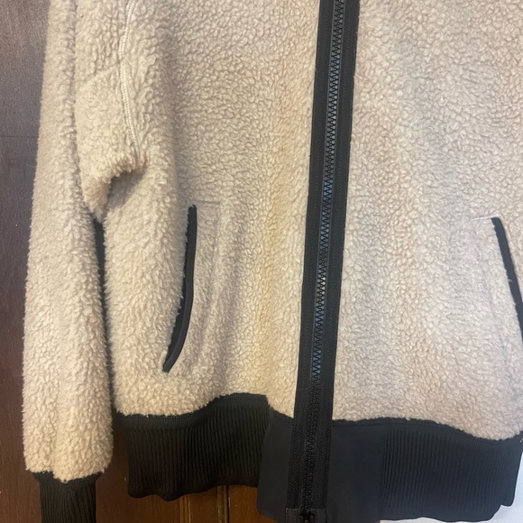 Canada Goose Simcoe Oversized Fleece - Picture 7 of 7